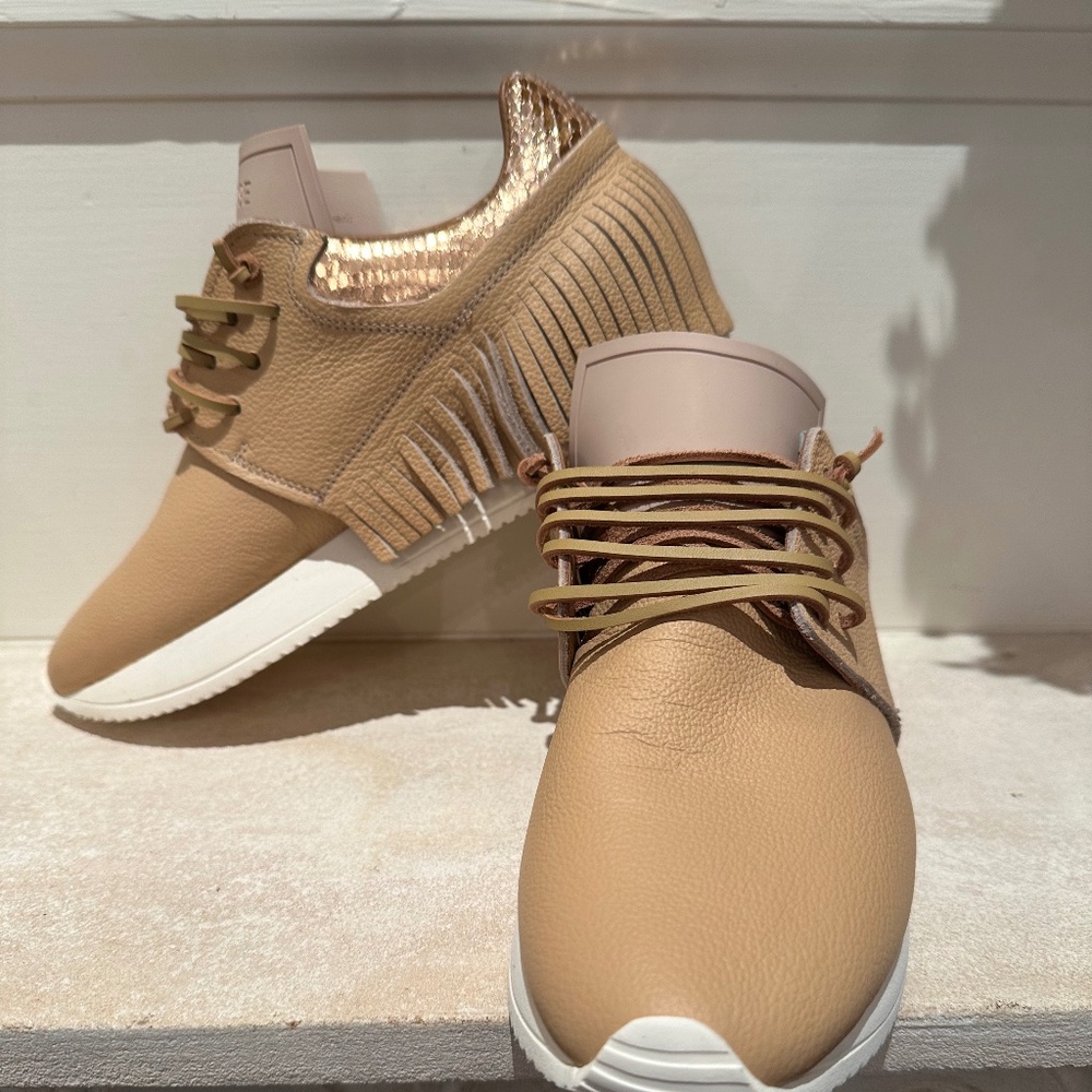 Esseutesse Peach Fuzz Fringe Sneakers Size 39 NWOB. Made in Italy.